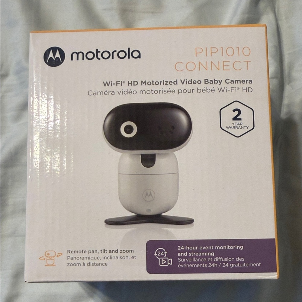 Motorola PIP1010 Connect Wi-Fi HD Camera - Black and White